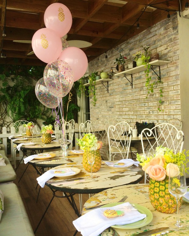 Pineapple Brunch- Table Decor